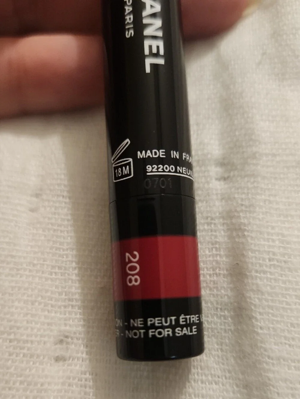 CHANEL slim lip